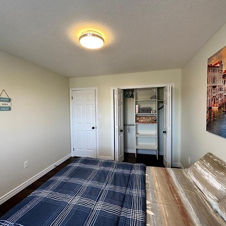 Comfortable Modern Room Near Ykf Airport III Kitchener Eksteriør bilde