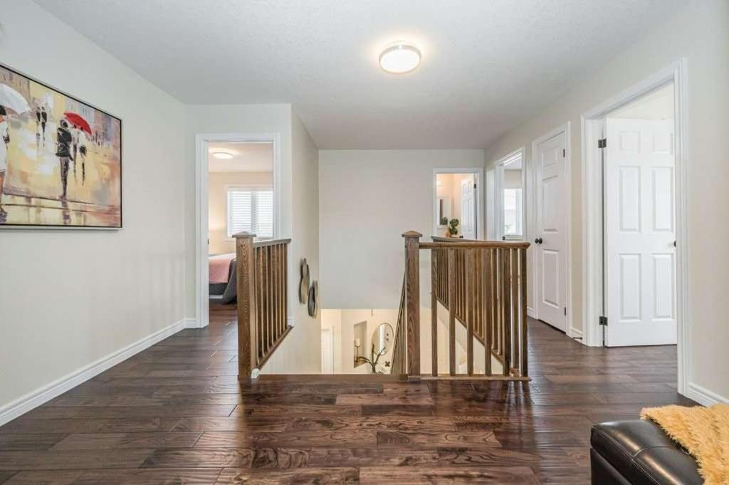 Comfortable Modern Room Near Ykf Airport III Kitchener Eksteriør bilde